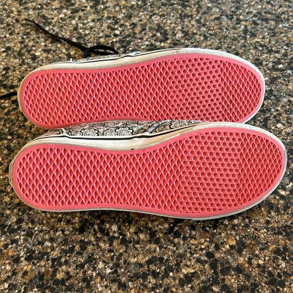 Vans Paisley Print Sneakers - Picture 6 of 6